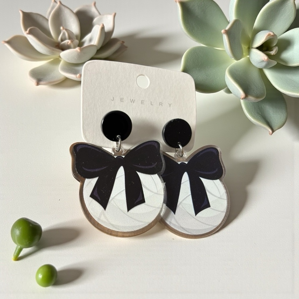 Women’s Volleyball Black and White Bow Earrings